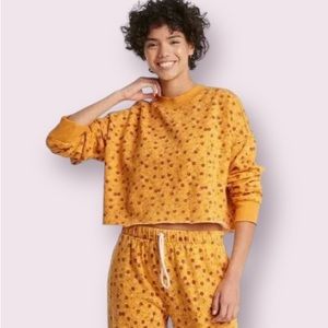 Colsie Gold Yellow Maroon Ditsy Floral Long Sleeve Cropped Sweatshirt